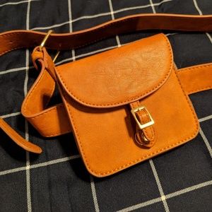 NWOT Belt Purse Fanny Pack Forever 21